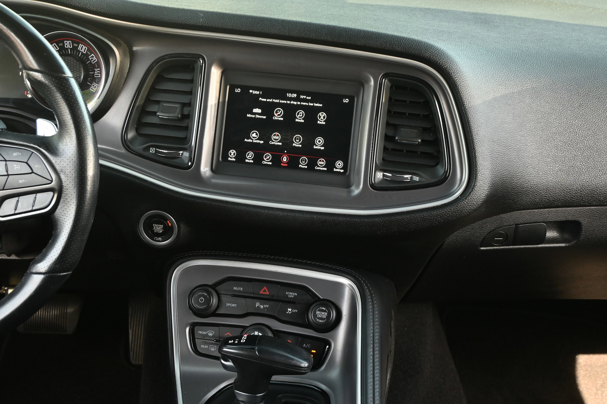 2022 Dodge Challenger GT photo 4