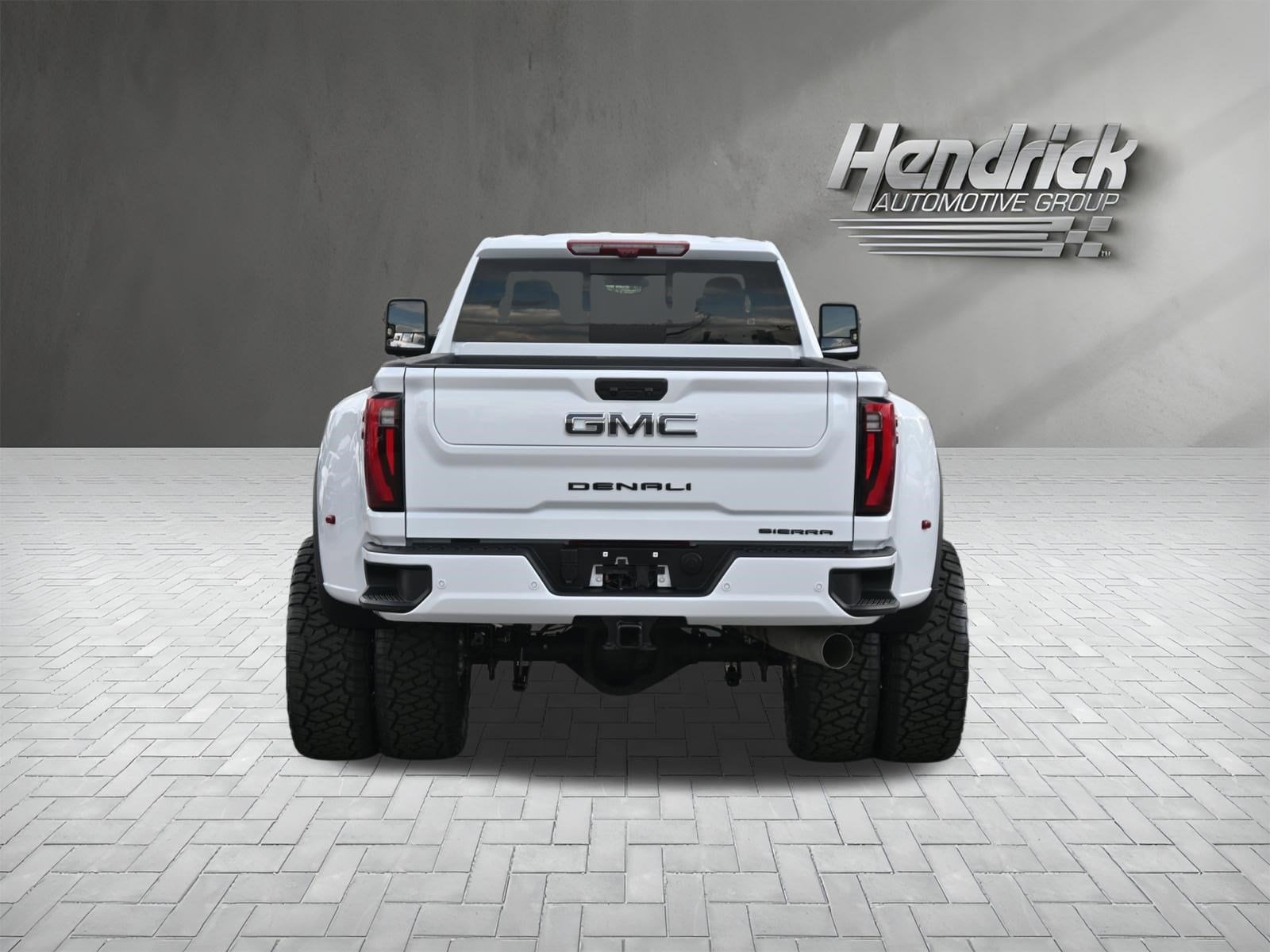 2026 GMC Sierra 3500HD Denali Ultimate photo 3