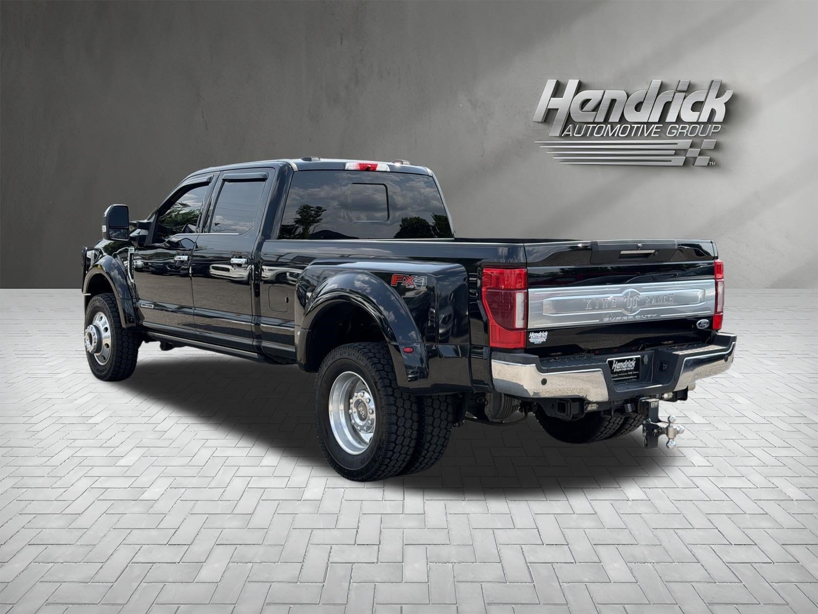 Ford Super Duty F-450 DRW King Ranch