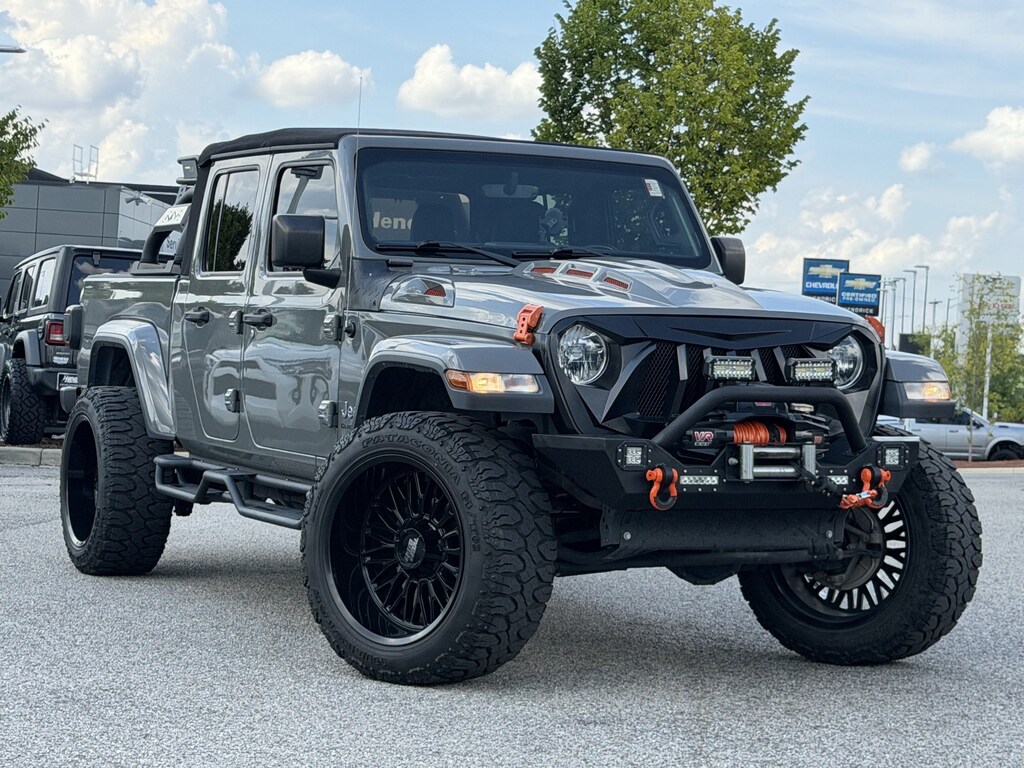 Used 2020 Jeep Gladiator Overland Pickup
