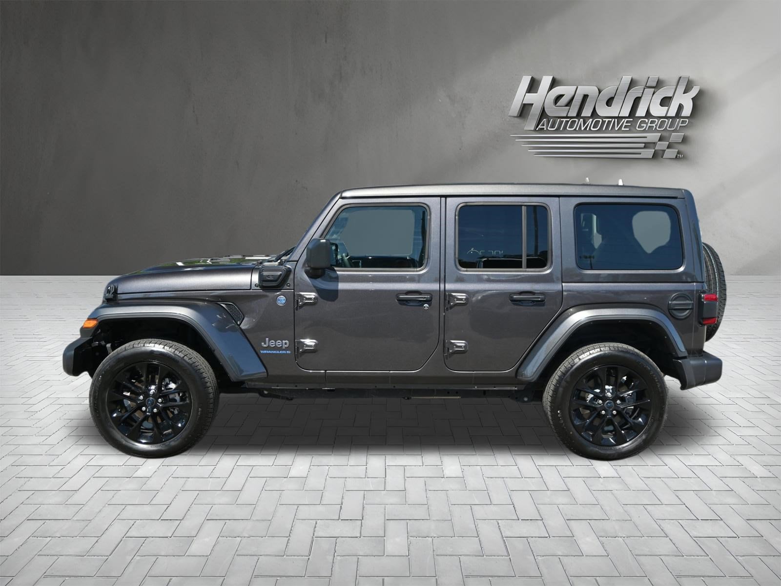 2025 Jeep Wrangler 4xe Sahara photo 6