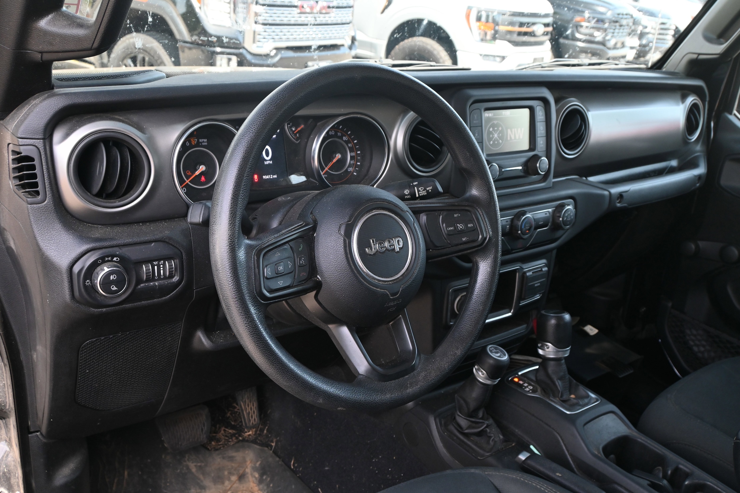 2021 Jeep Gladiator Sport photo 2