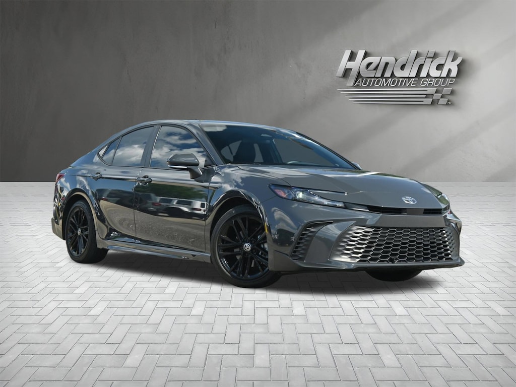 Used 2025 Toyota Camry SE Sedan