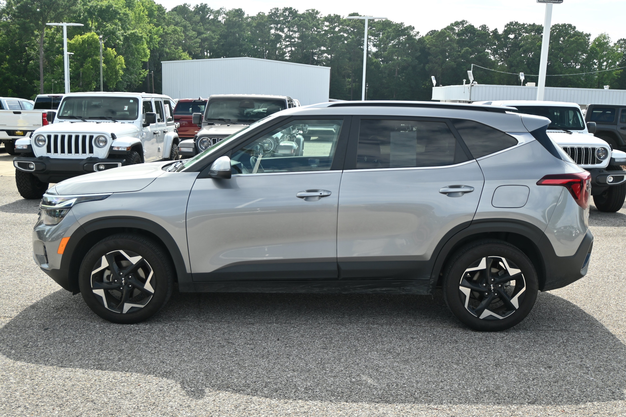 Kia Seltos EX