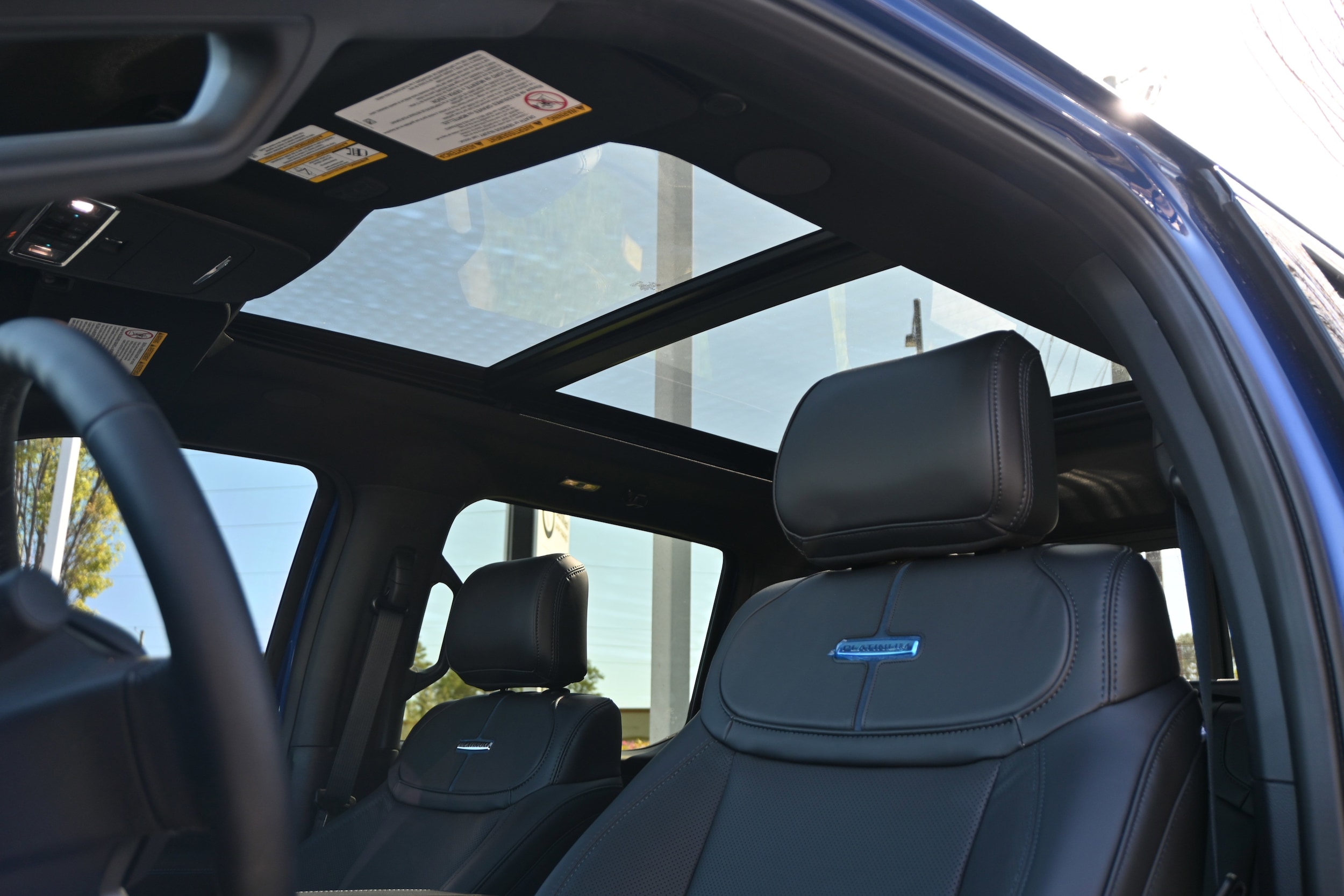 2026 Ford Super Duty F-250 SRW Platinum photo 3