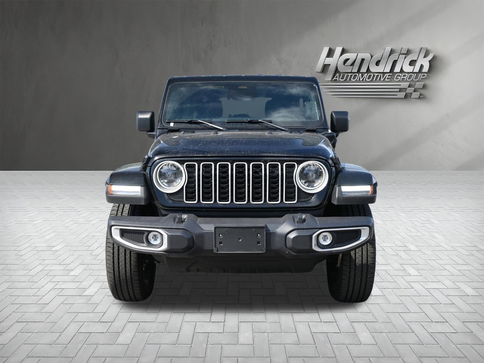 2025 Jeep Wrangler 4xe Sahara photo 3