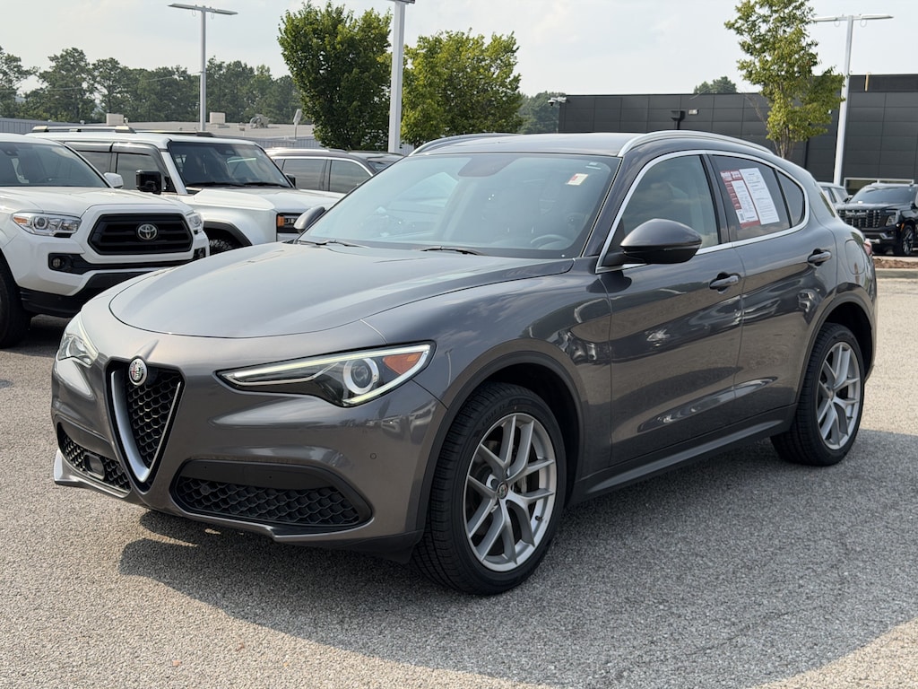 Used 2018 Alfa Romeo Stelvio SUV