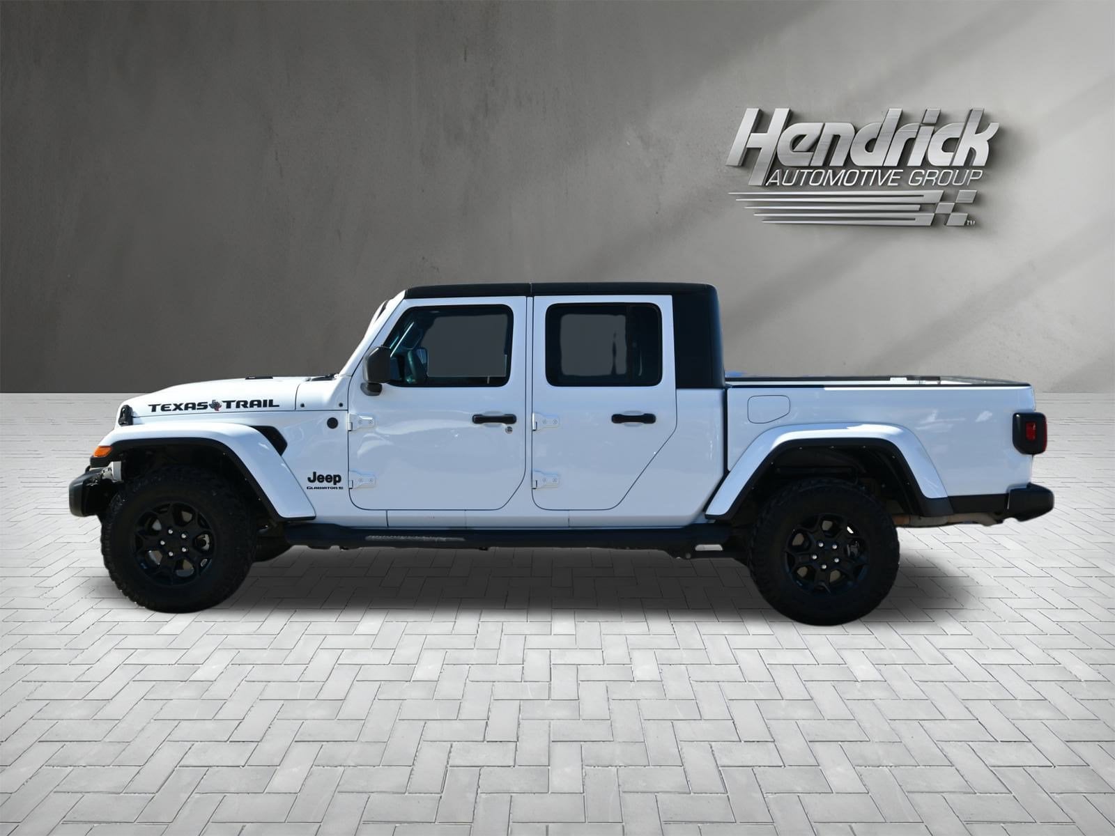 2023 Jeep Gladiator Texas Trail photo 3