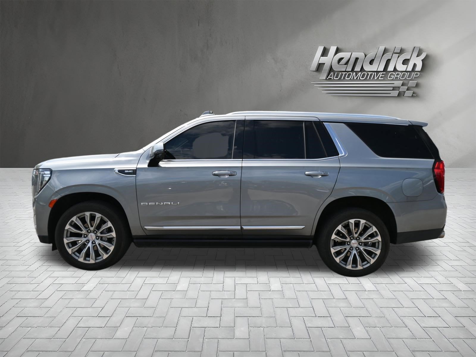 2023 GMC Yukon Denali photo 6