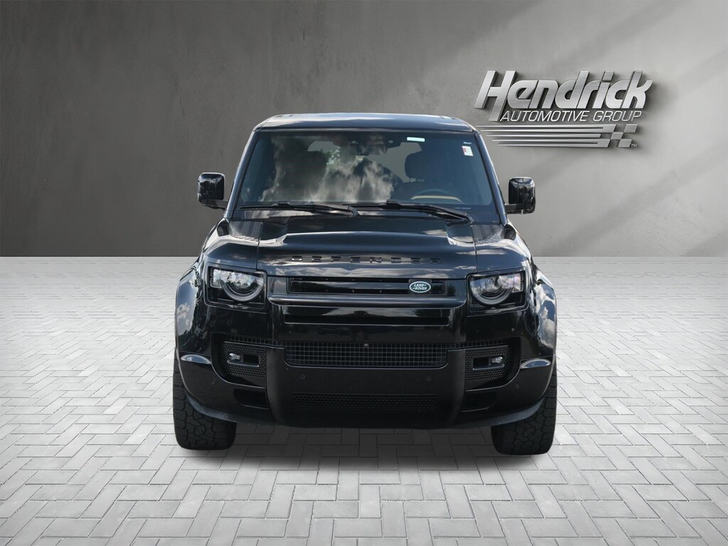 Used 2025 Land Rover Defender V8 SUV