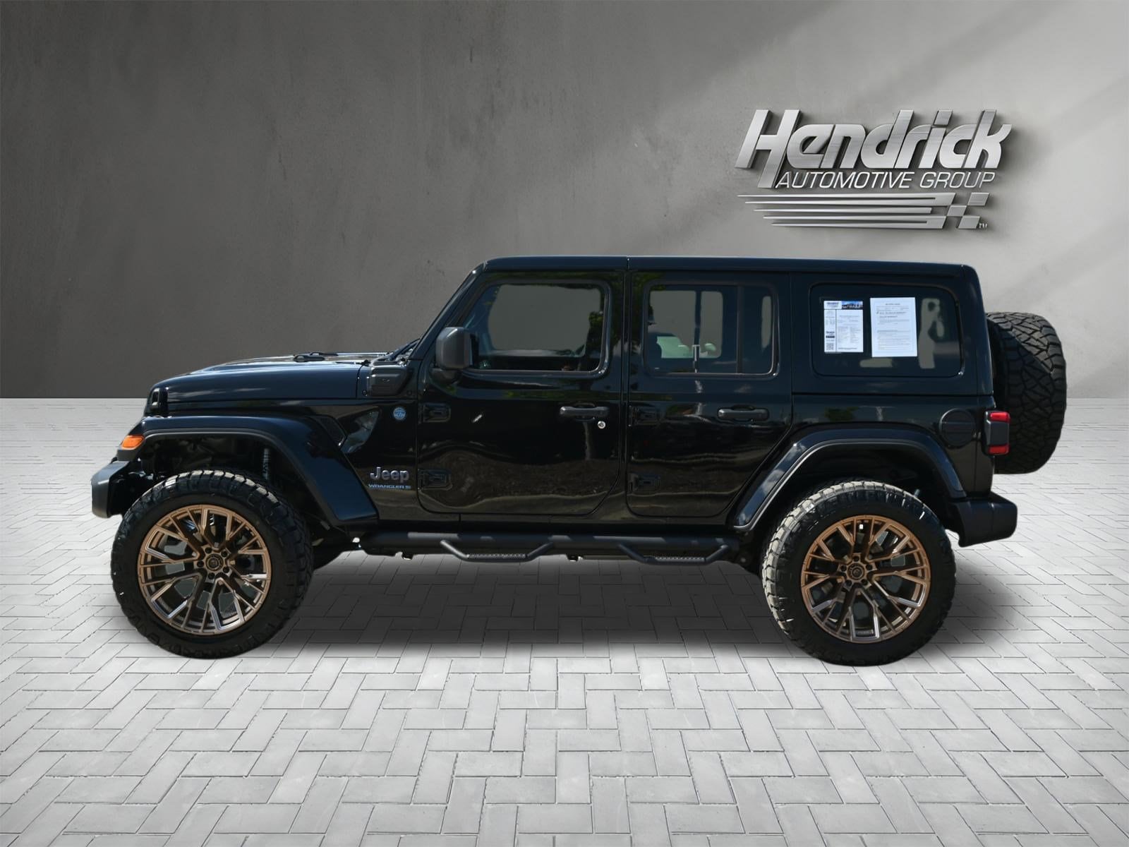 2025 Jeep Wrangler 4xe Sahara photo 3