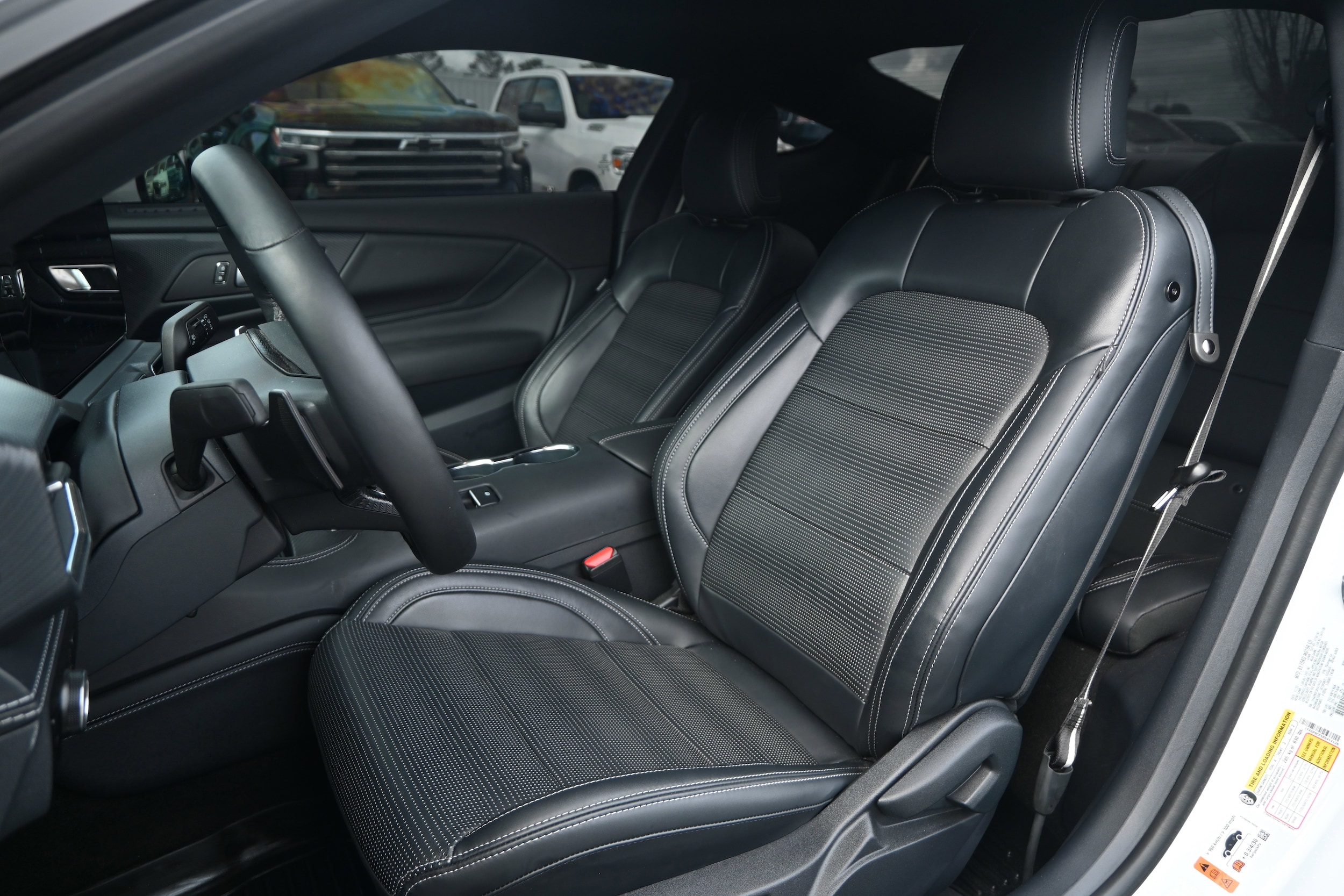 2024 Ford Mustang GT Premium photo 5