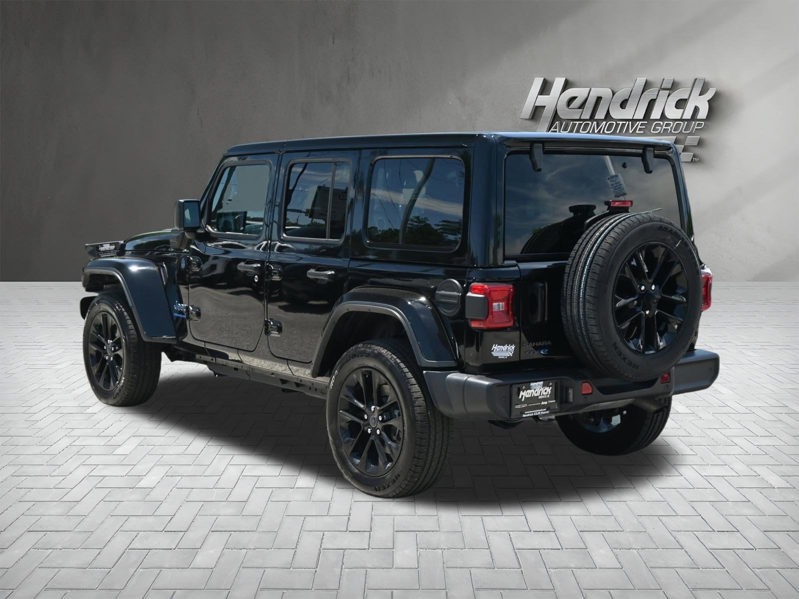 2025 Jeep Wrangler 4xe Sahara photo 3