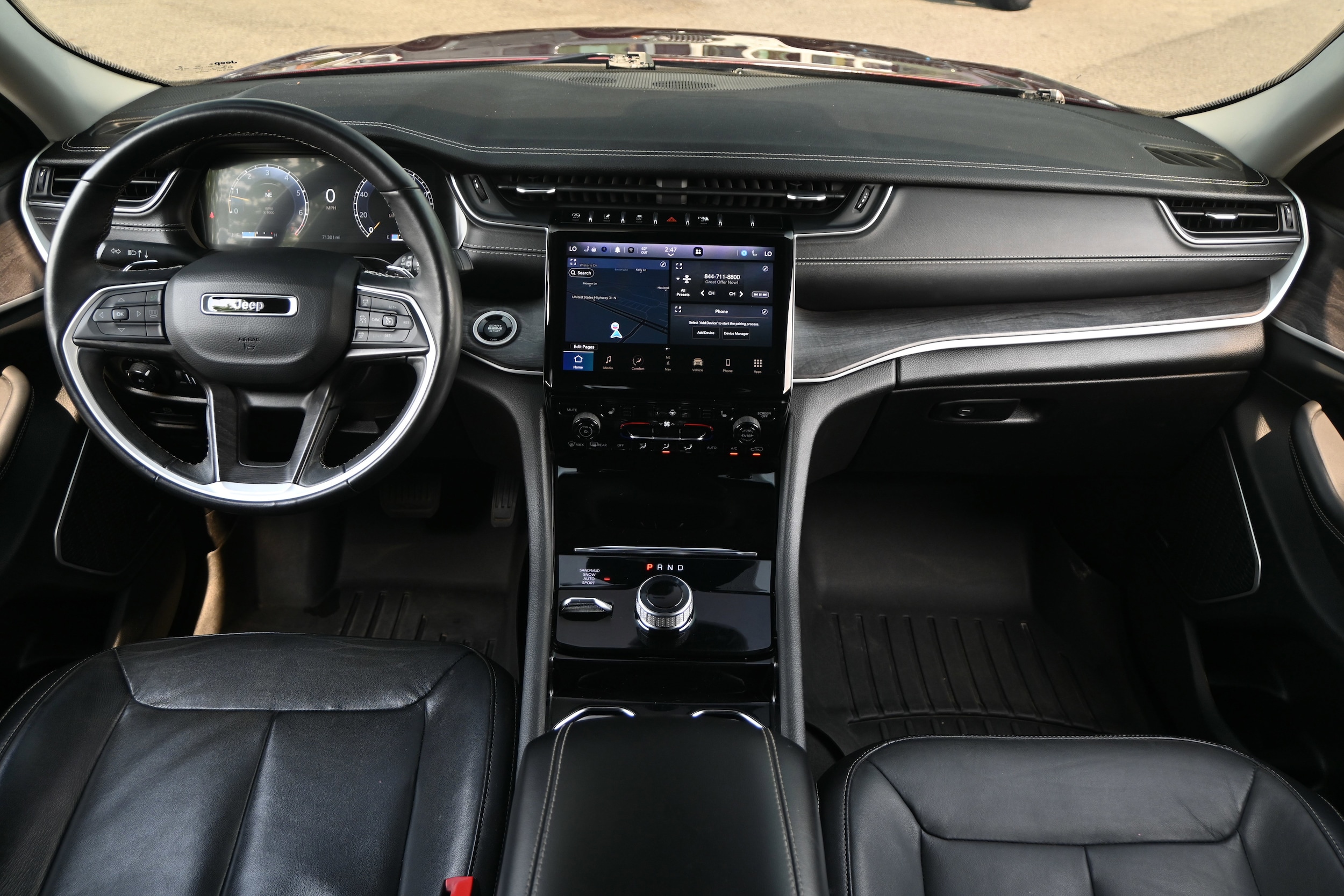 2022 Jeep Grand Cherokee L Limited photo 2