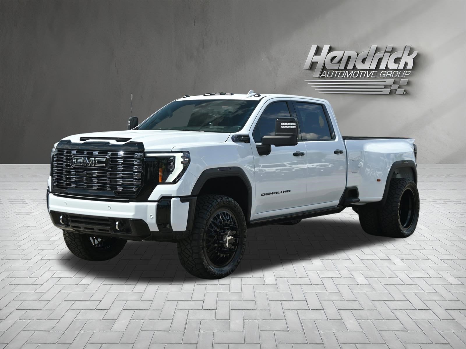 2026 GMC Sierra 3500HD Denali Ultimate photo 4