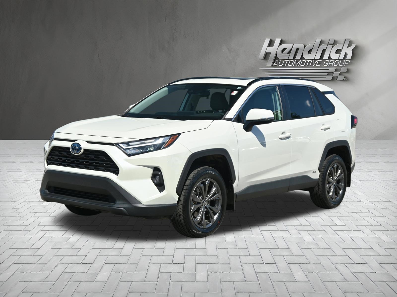 2022 Toyota RAV4 Hybrid XLE Premium photo 6