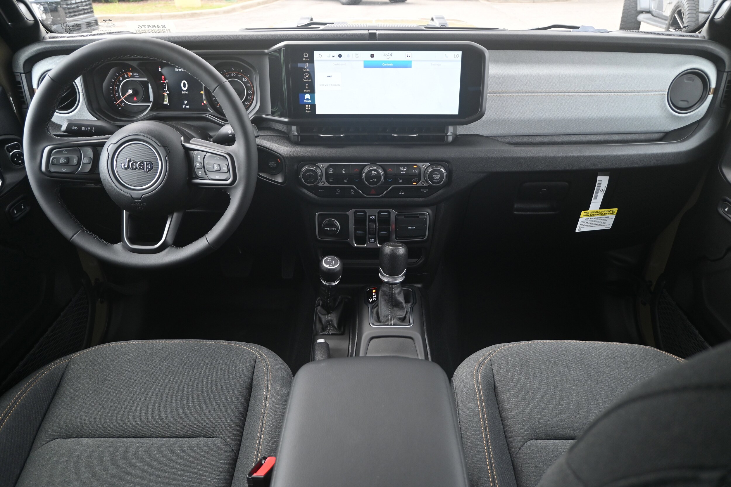 2025 Jeep Gladiator Sport S photo 2