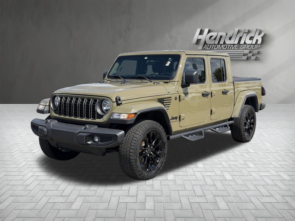 Used 2025 Jeep Gladiator Nighthawk Pickup