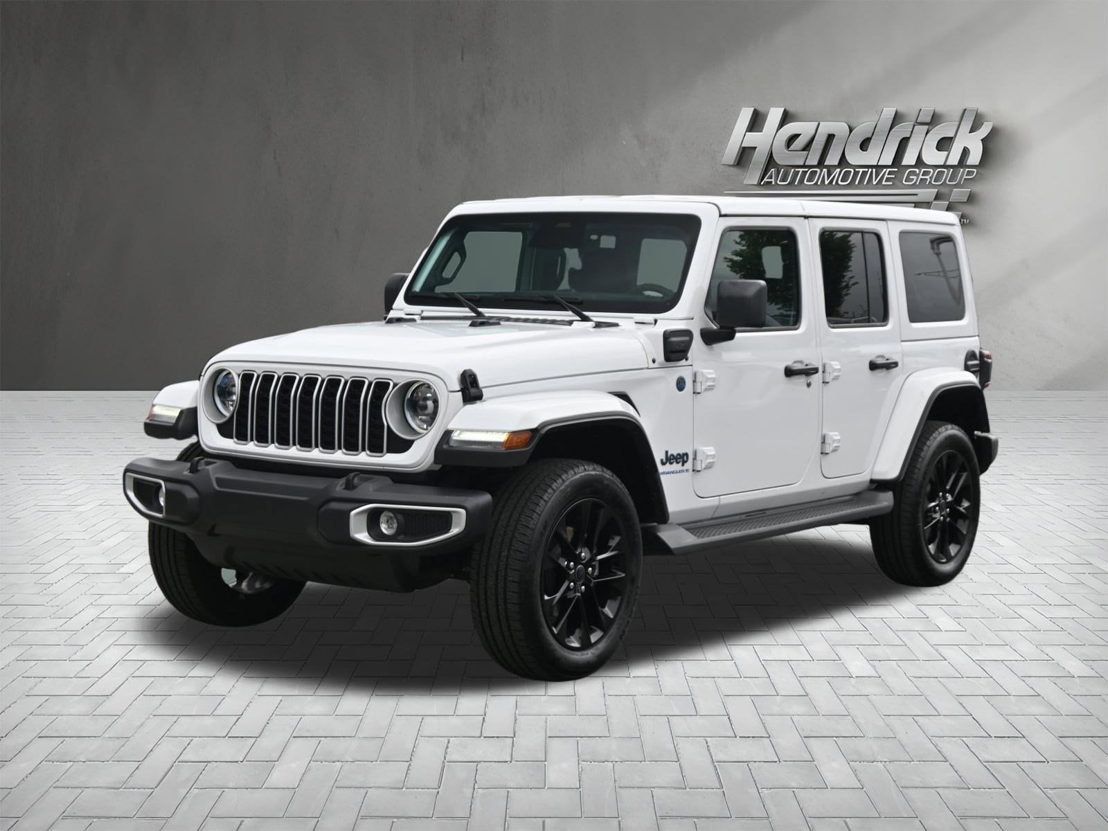 2025 Jeep Wrangler 4xe Sahara photo 5