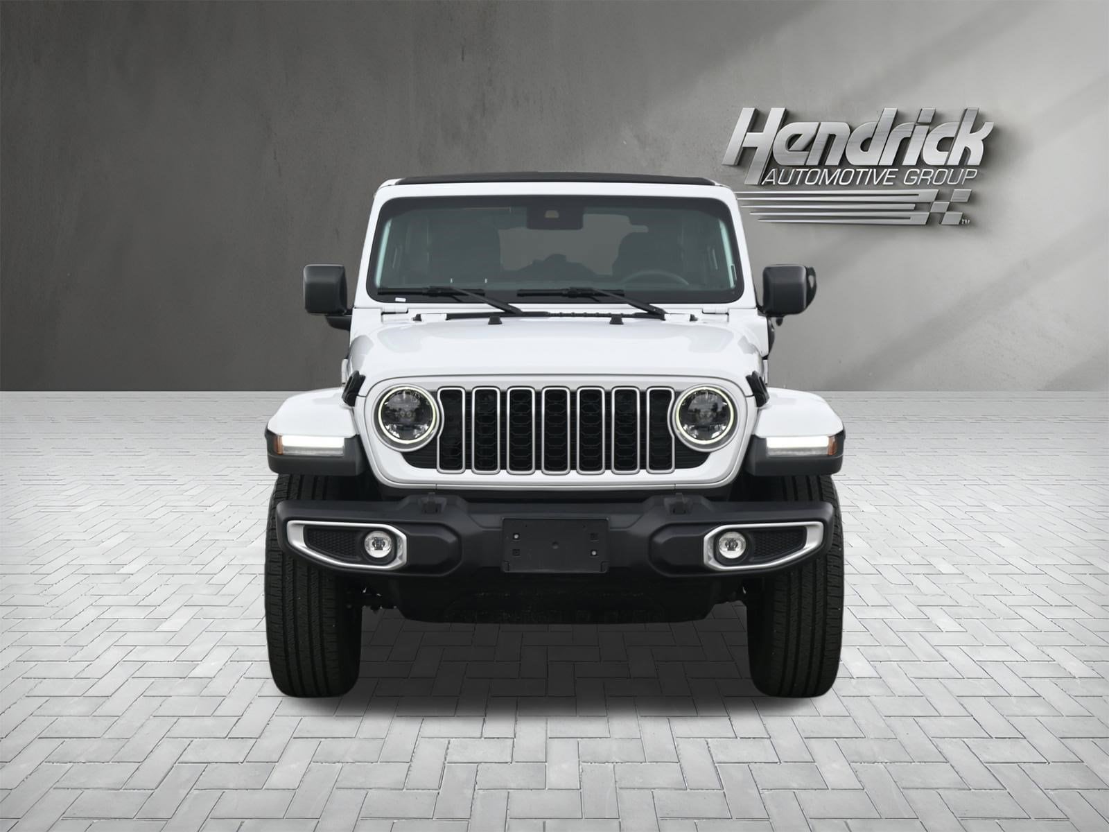 2025 Jeep Wrangler 4xe Sahara photo 2