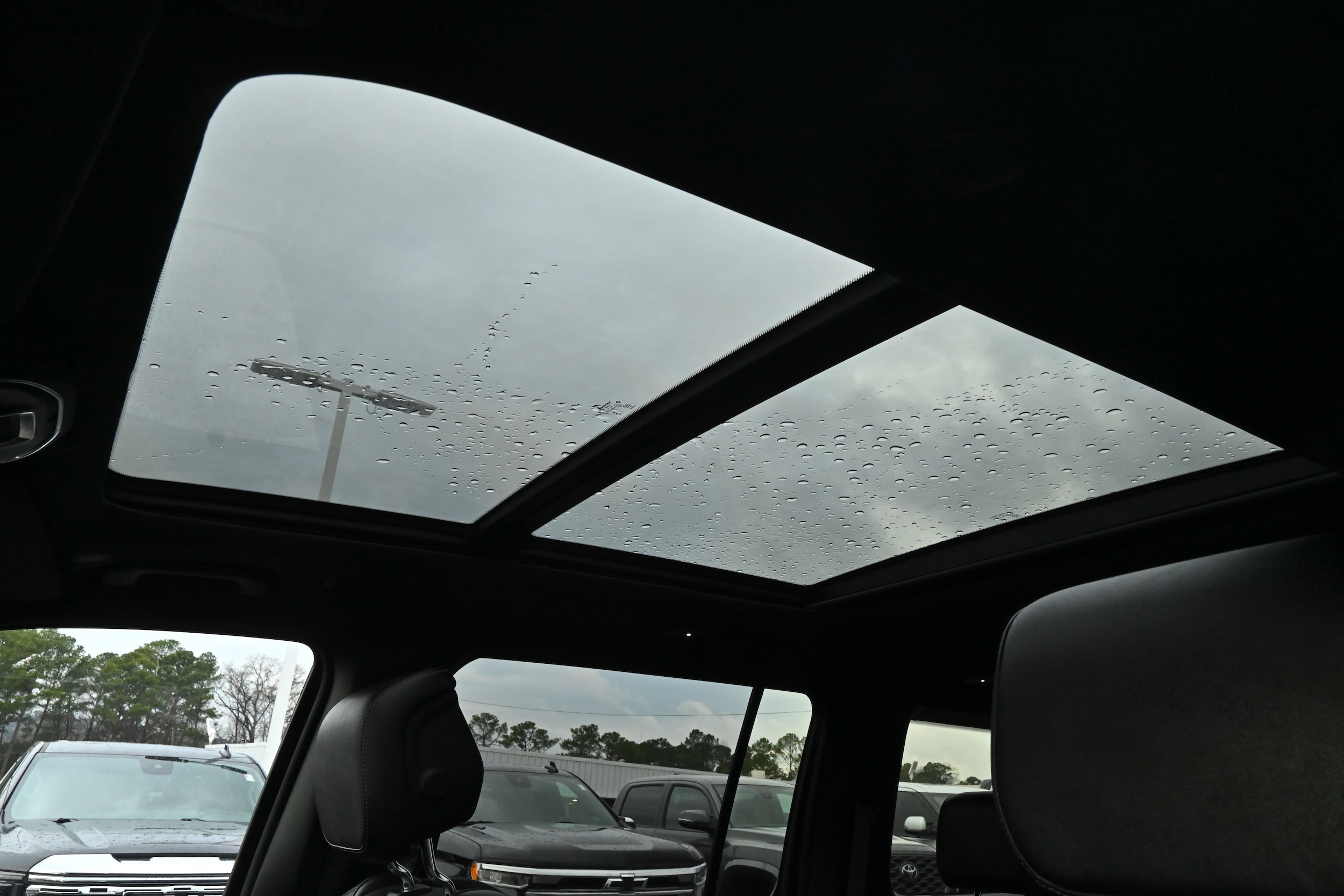 2024 Jeep Wagoneer Series II Carbide photo 3