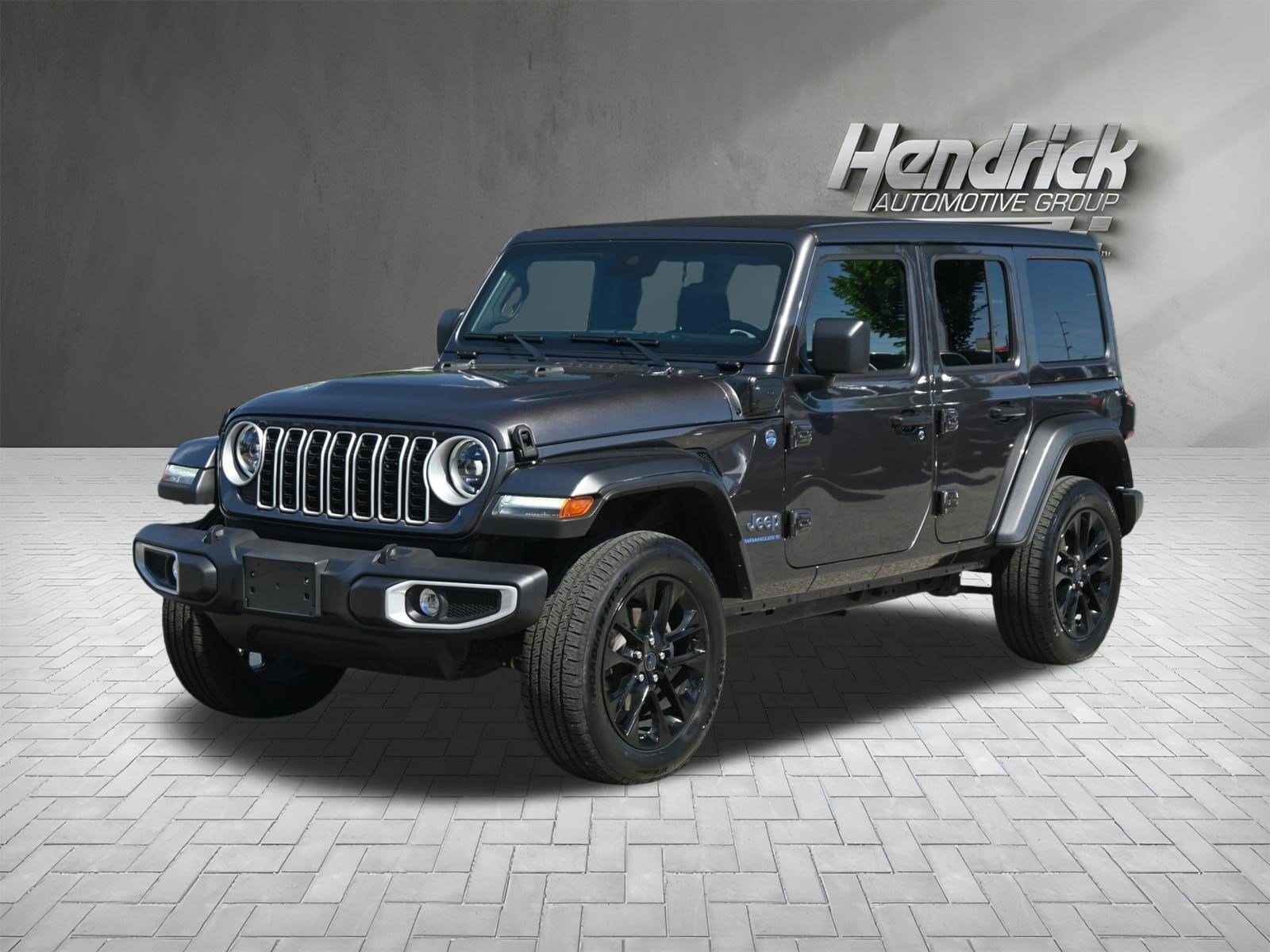 2025 Jeep Wrangler 4xe Sahara photo 4