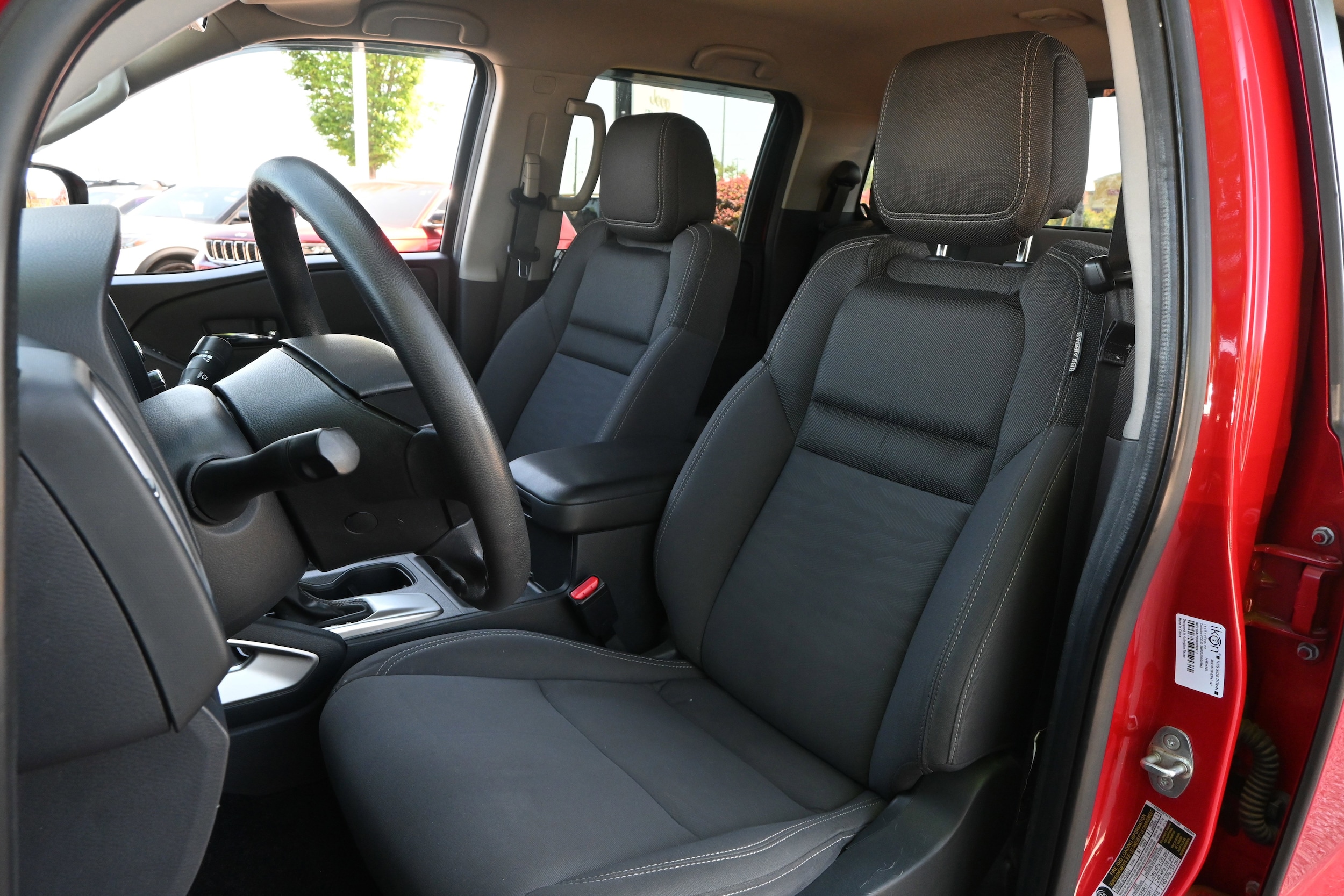 2022 Nissan Frontier SV photo 6