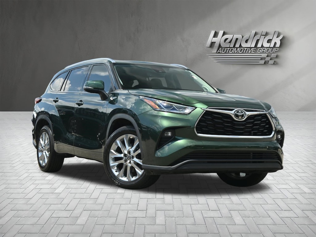 Used 2023 Toyota Highlander Limited SUV