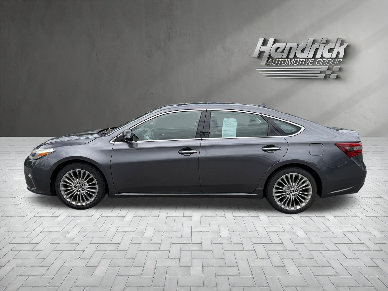 Toyota Avalon XLE