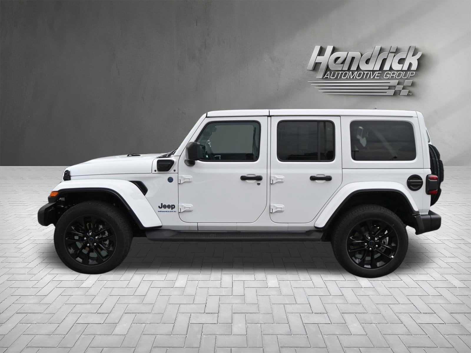 2025 Jeep Wrangler 4xe Sahara photo 6