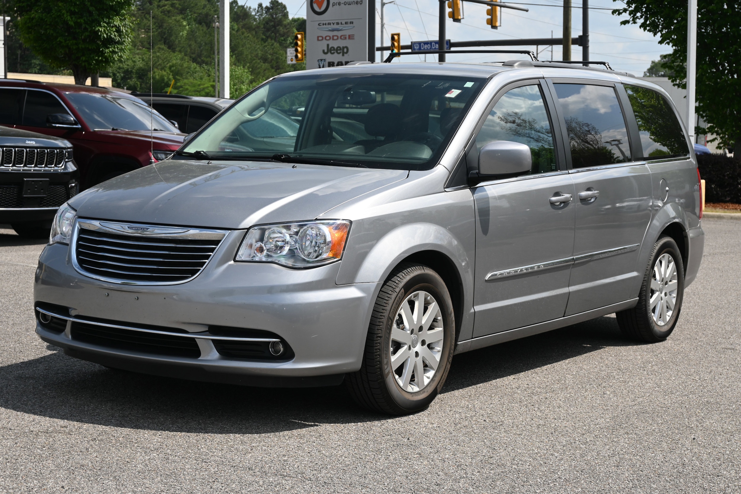 2016 Chrysler Town & Country Touring photo 4