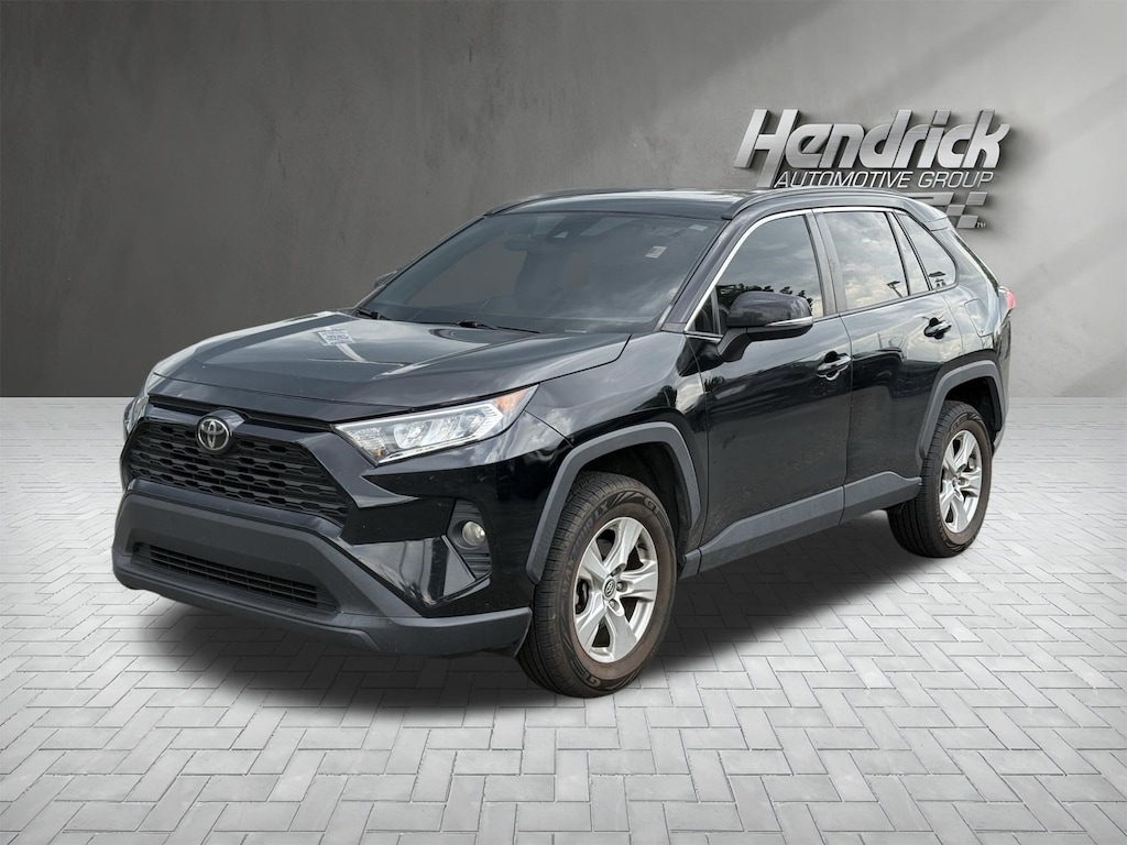 Used 2020 Toyota RAV4 XLE SUV