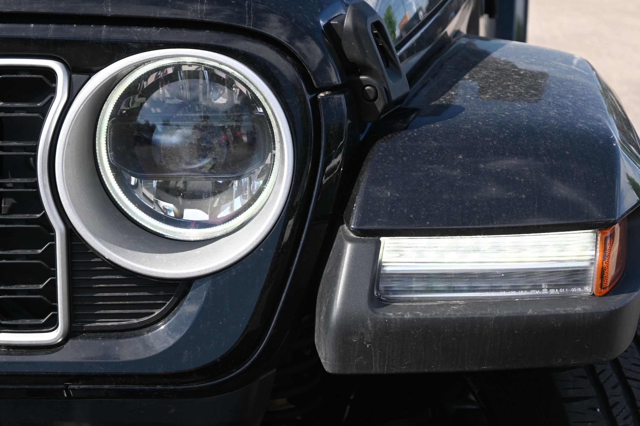 2025 Jeep Wrangler 4xe Sahara photo 6