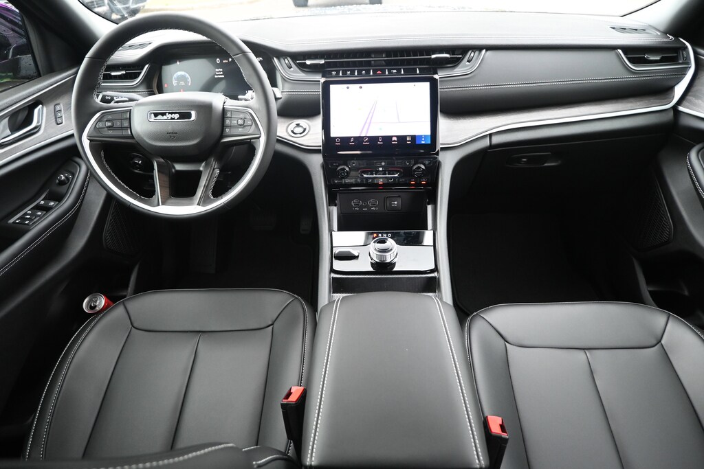 New 2025 Jeep Grand Cherokee Limited SUV