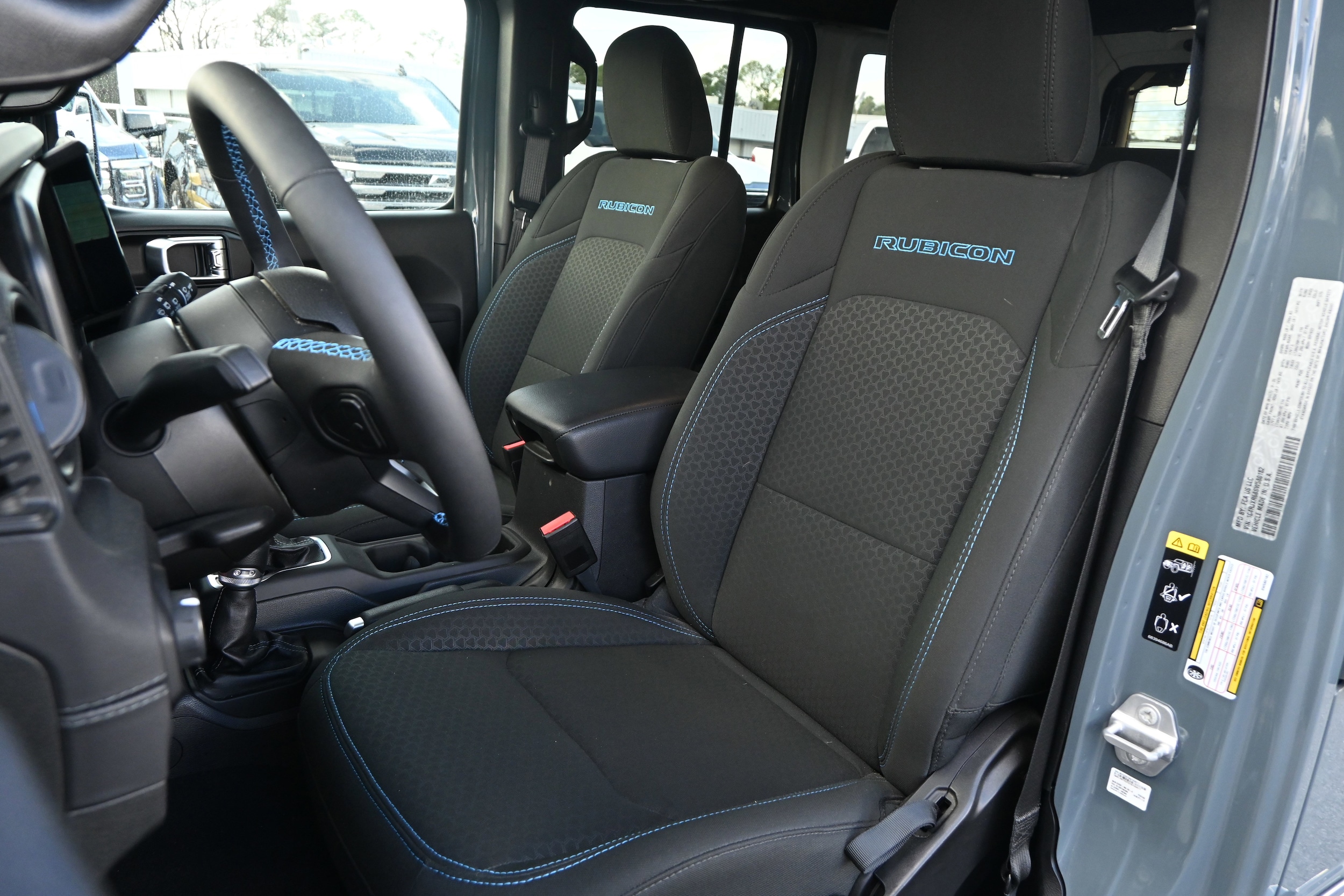 2025 Jeep Wrangler 4xe Rubicon photo 5