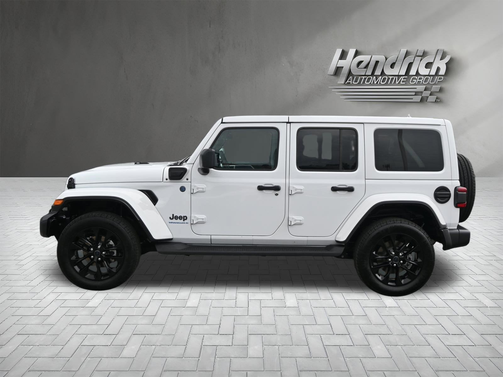 2025 Jeep Wrangler 4xe Sahara photo 6