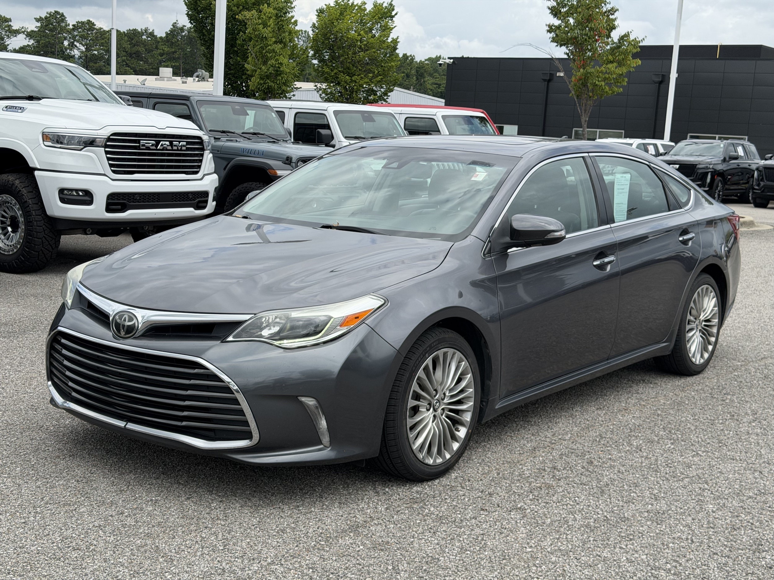 Toyota Avalon XLE