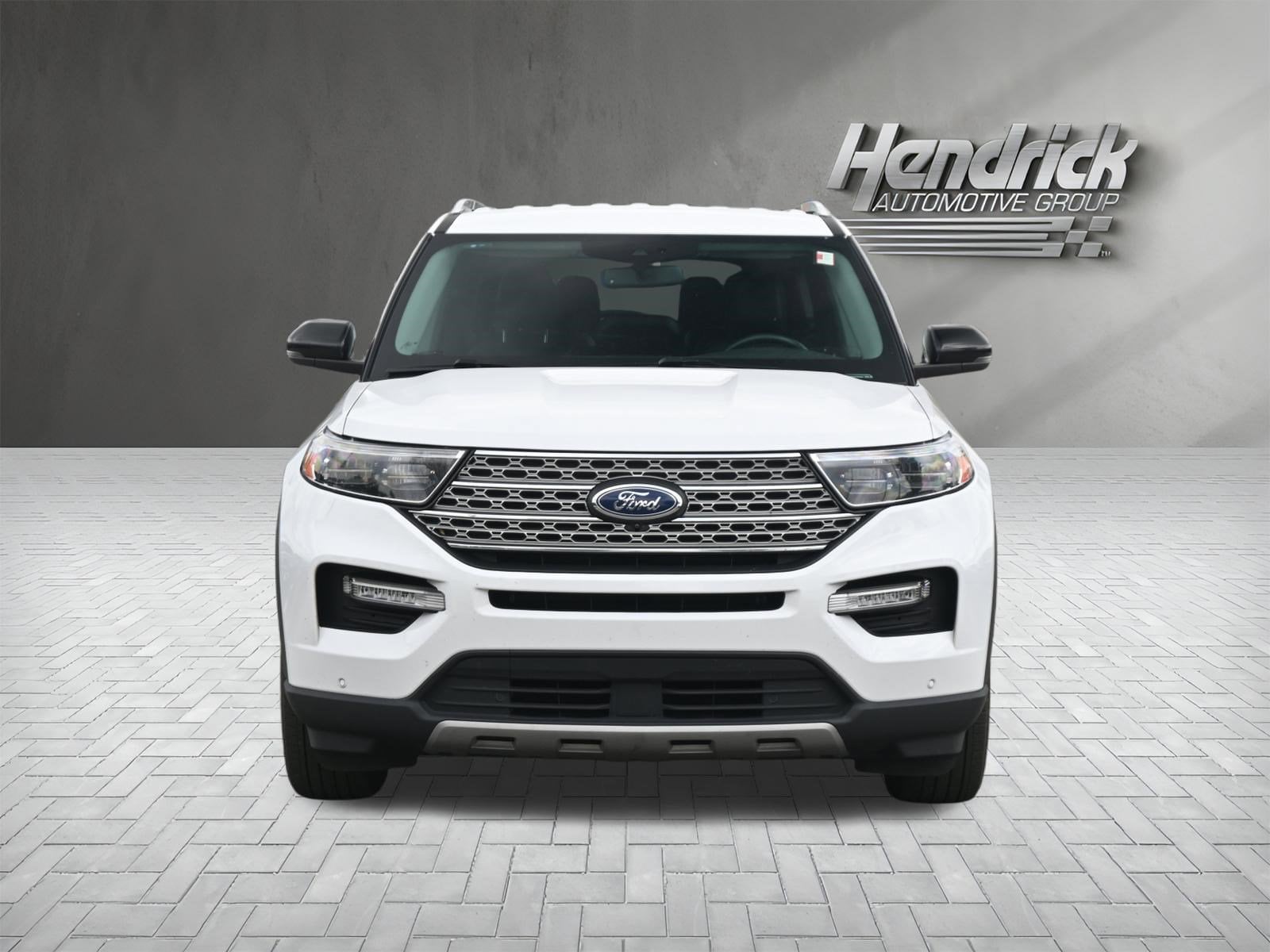 2023 Ford Explorer Limited photo 2