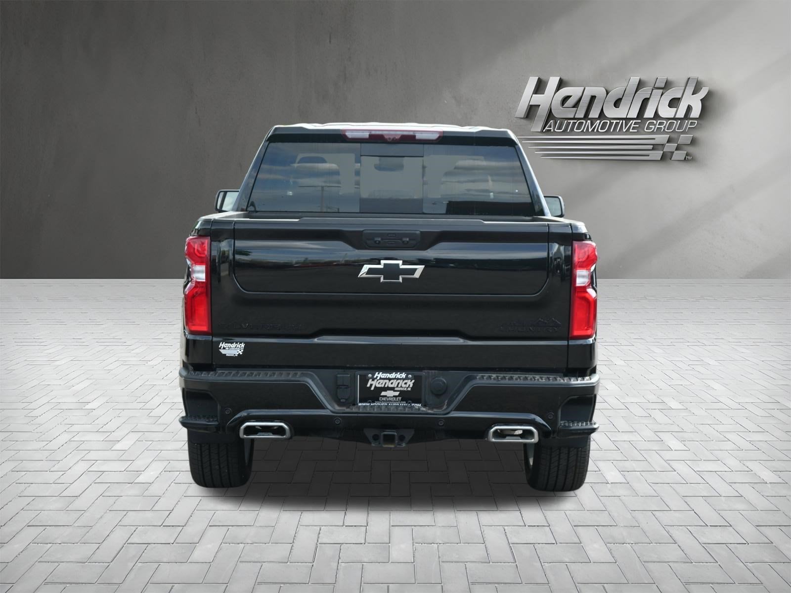 2025 Chevrolet Silverado 1500 High Country photo 3