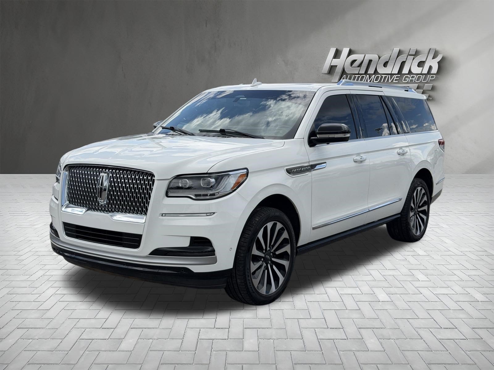 2023 Lincoln Navigator L Reserve