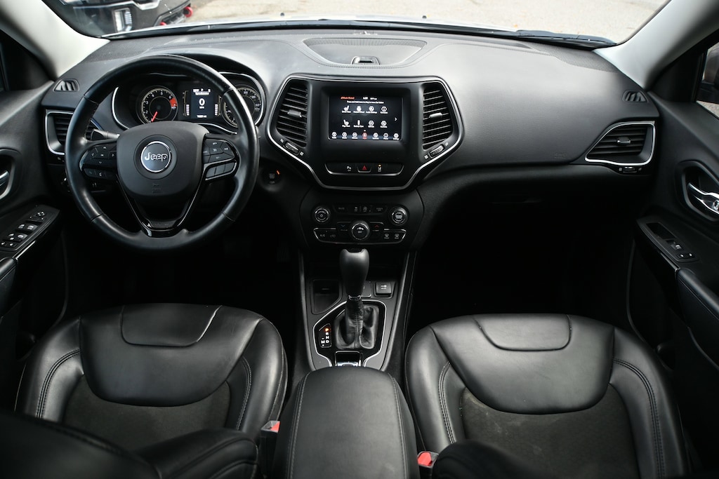 Used 2021 Jeep Cherokee Altitude SUV