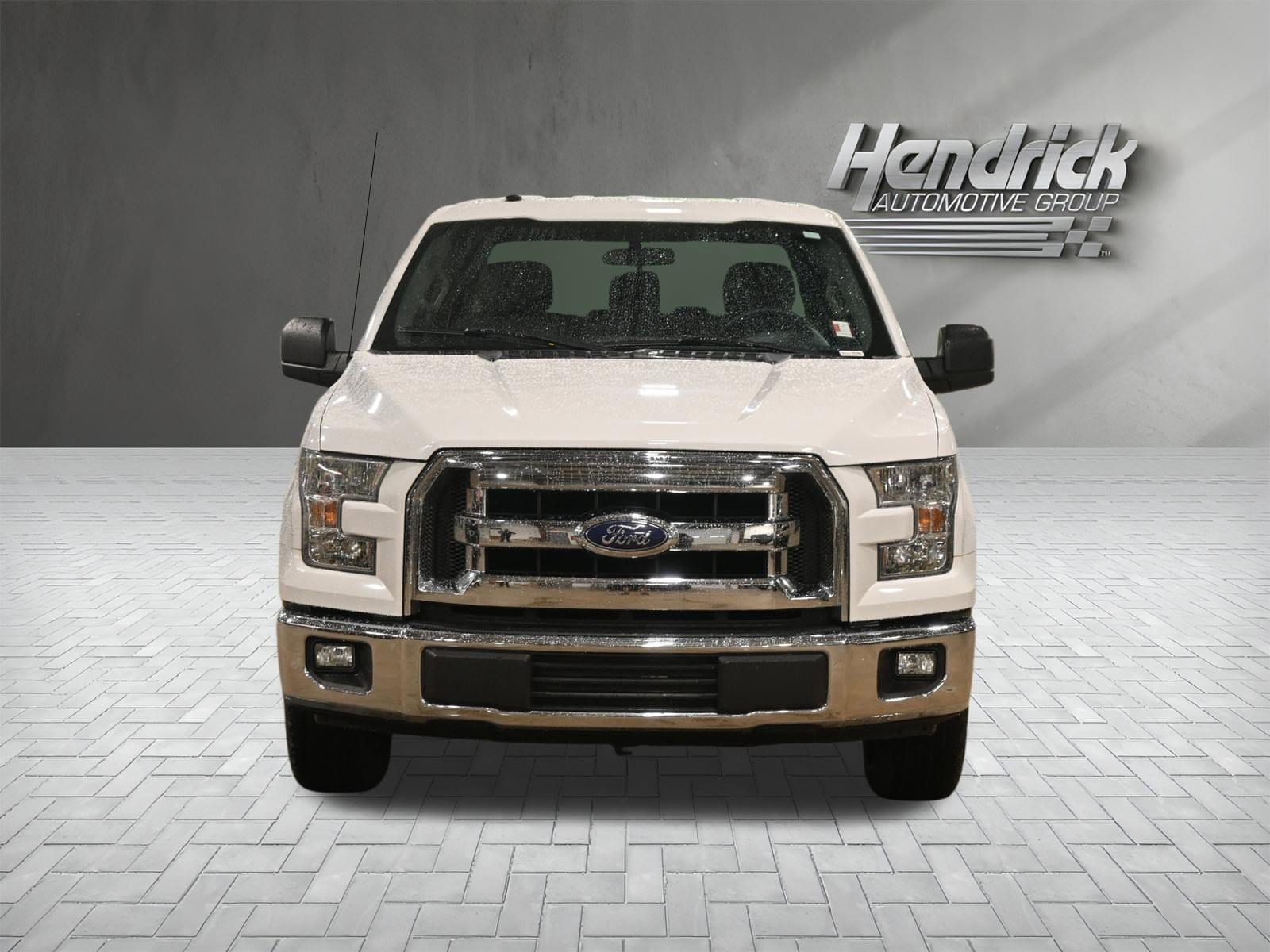 2017 Ford F-150 XLT photo 2