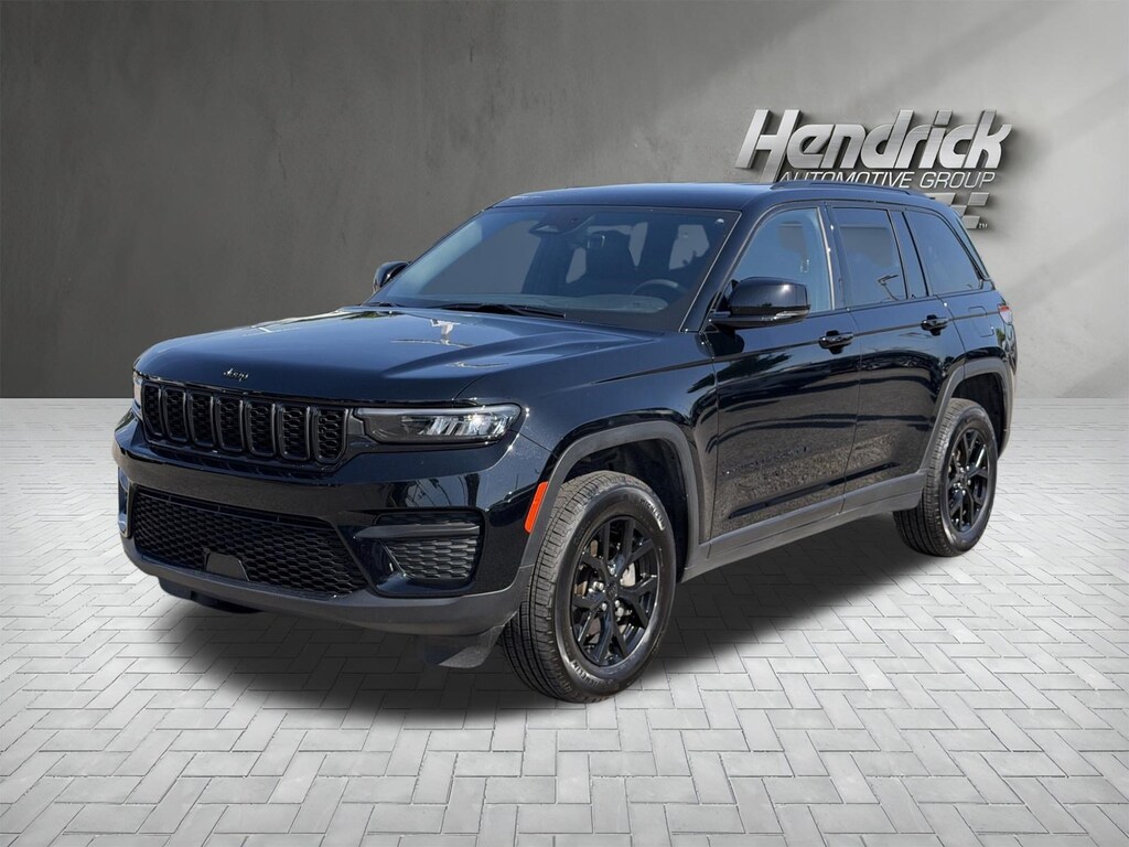 Used 2025 Jeep Grand Cherokee Altitude SUV