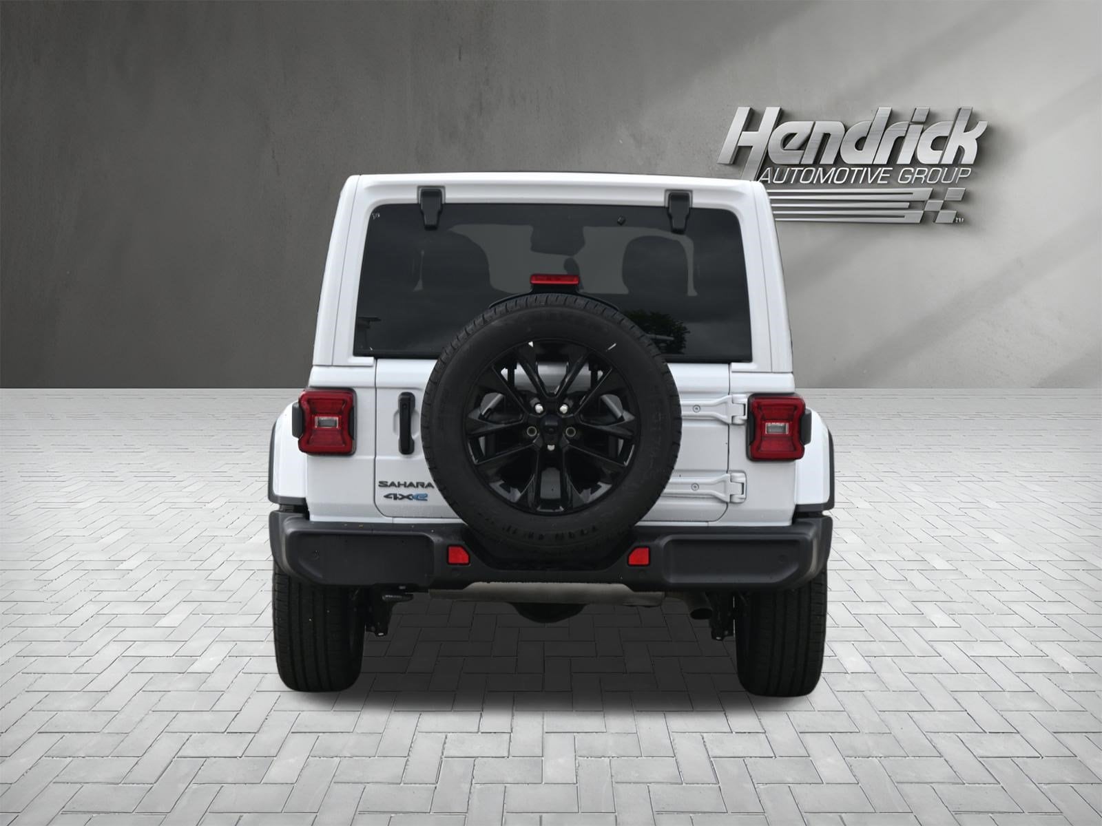 2025 Jeep Wrangler 4xe Sahara photo 3