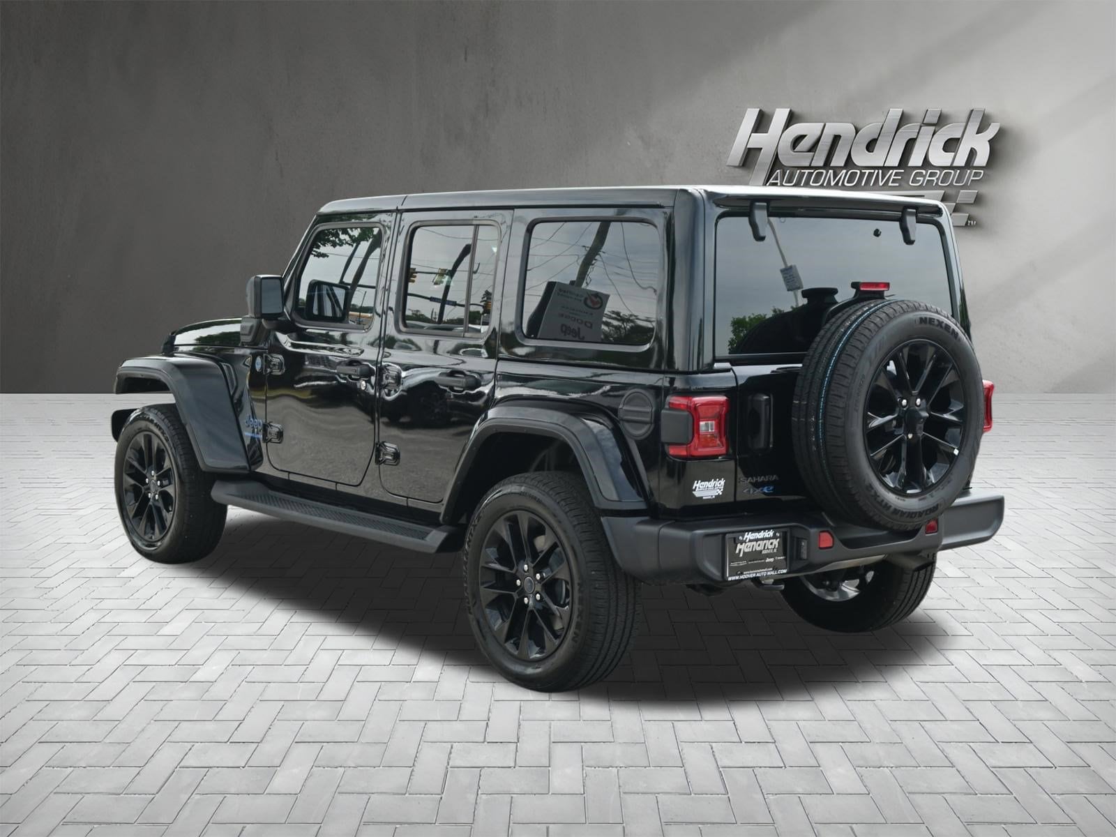 2025 Jeep Wrangler 4xe Sahara photo 3