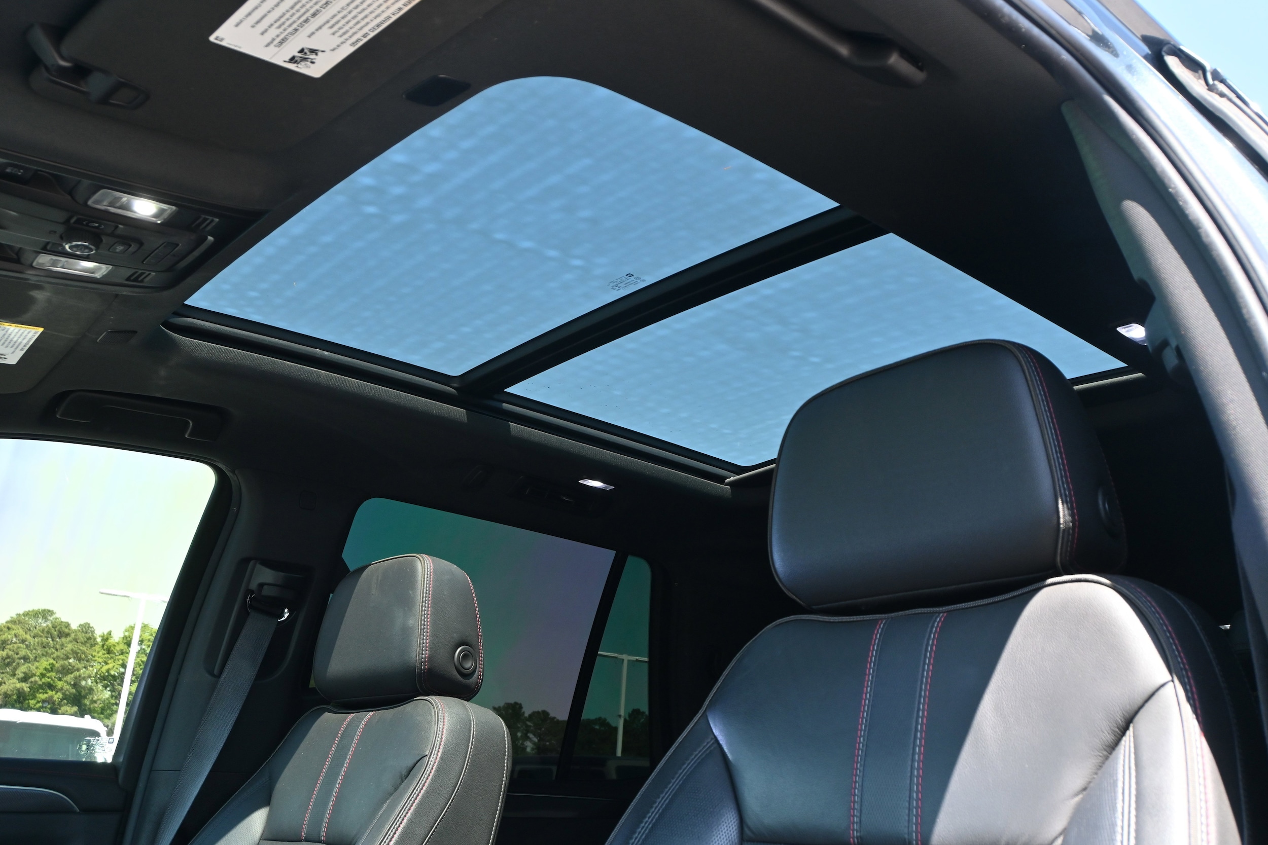 2021 Chevrolet Tahoe RST photo 3