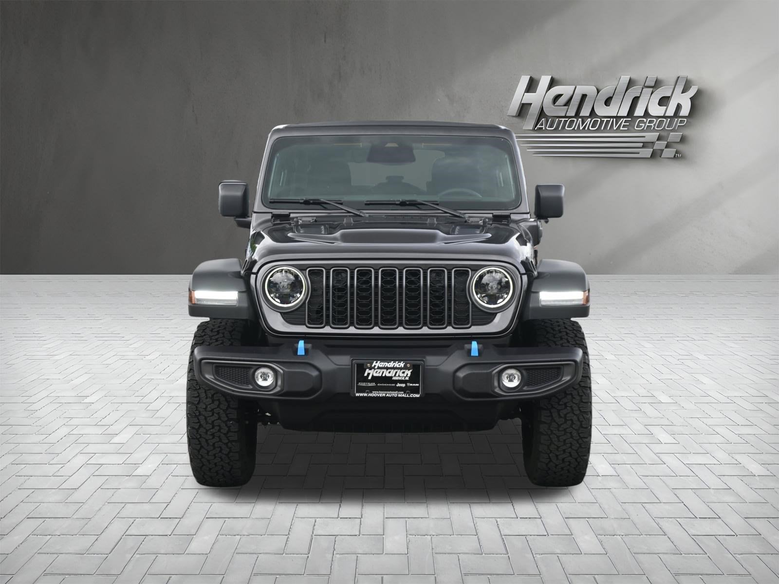 2025 Jeep Wrangler 4xe Rubicon photo 2