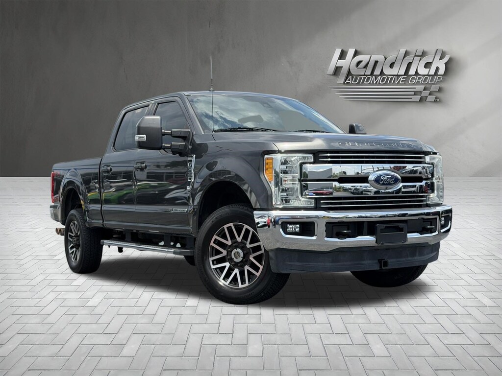 Used 2017 Ford Super Duty F-350 SRW Lariat Pickup