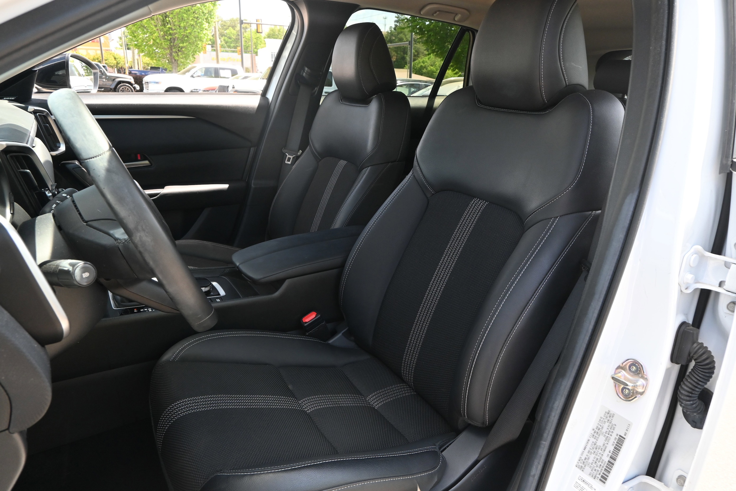 2024 Mazda CX-50 2.5 S Premium Package photo 6