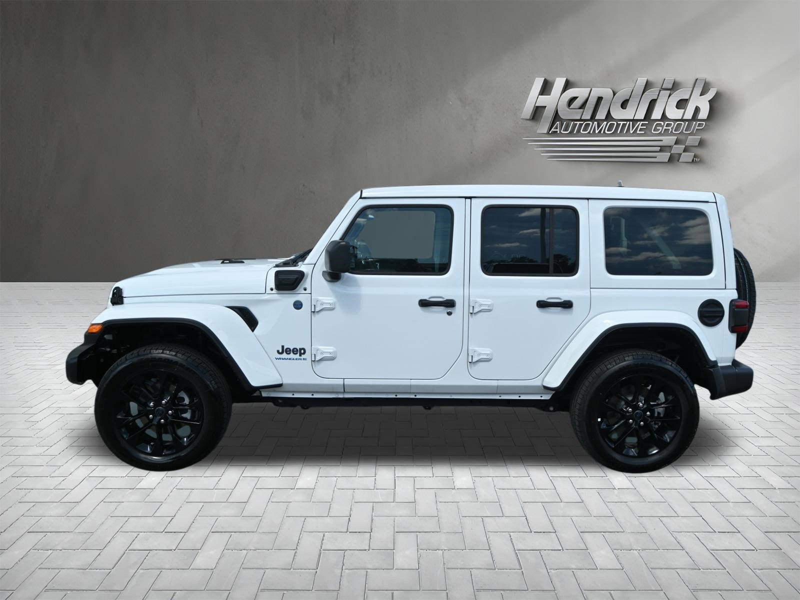 2025 Jeep Wrangler 4xe Sahara photo 6